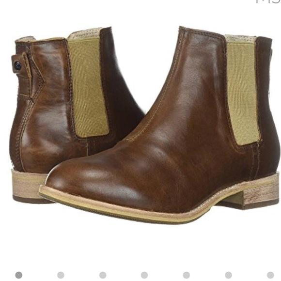caterpillar half boots